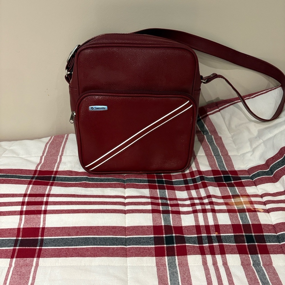 Samsonite Burgundy Messenger Bag
